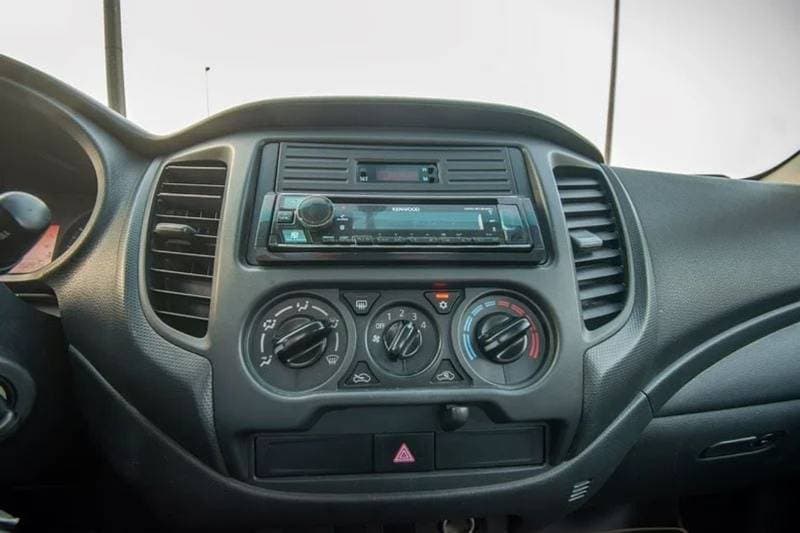 2021 Mitsubishi L200 GL thumbnail 8