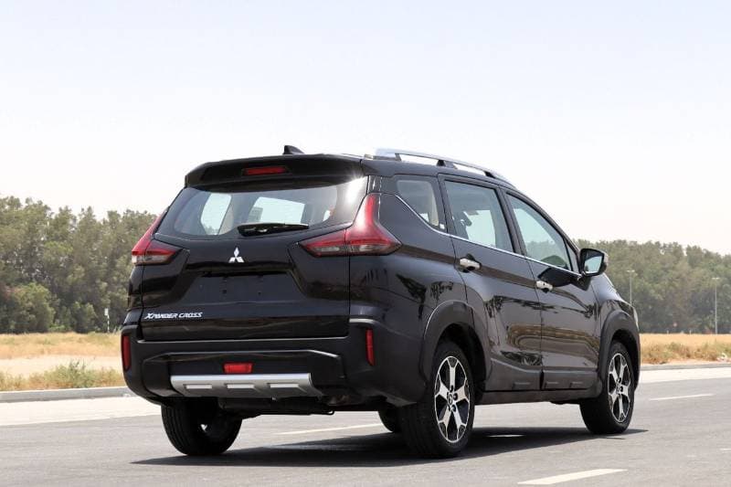 2023 Mitsubishi Xpander Cross PREMIUM thumbnail 4