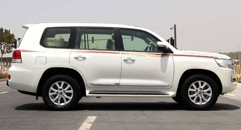 2020 Toyota Land Cruiser GXR thumbnail 4