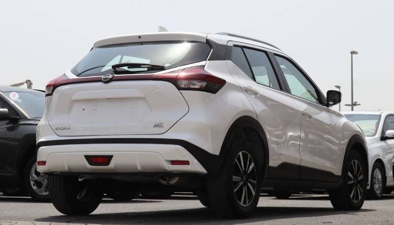 2024 Nissan Kicks S thumbnail 4