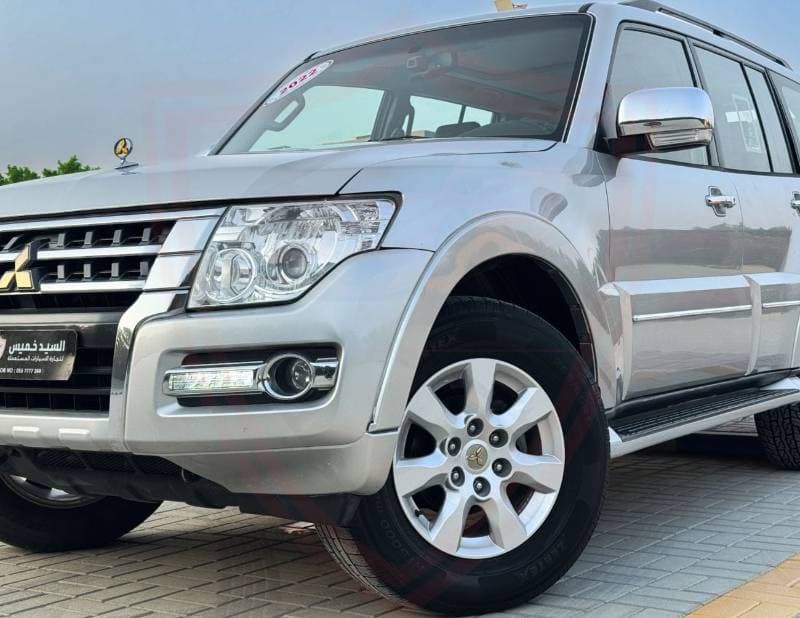 2022 Mitsubishi Pajero GLS HIGHLINE thumbnail 4