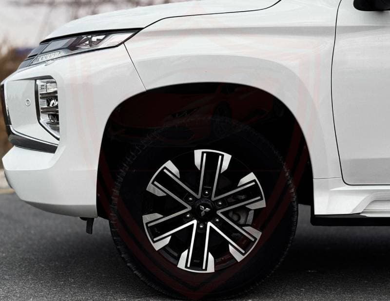 2022 Mitsubishi Montero Sport GLS PREMIUM thumbnail 8