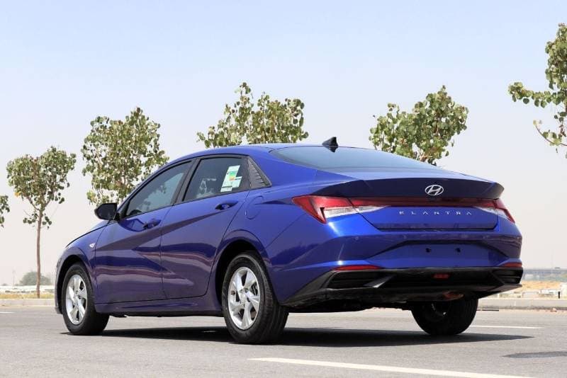 2023 Hyundai Elantra SMART thumbnail 4