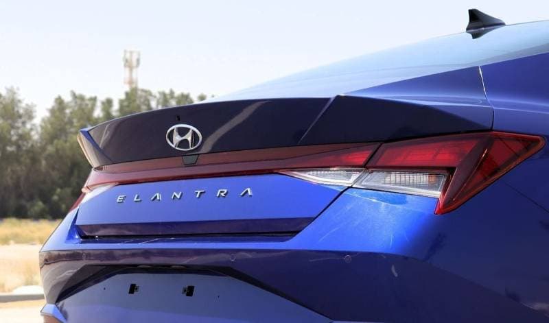 2023 Hyundai Elantra SMART thumbnail 8