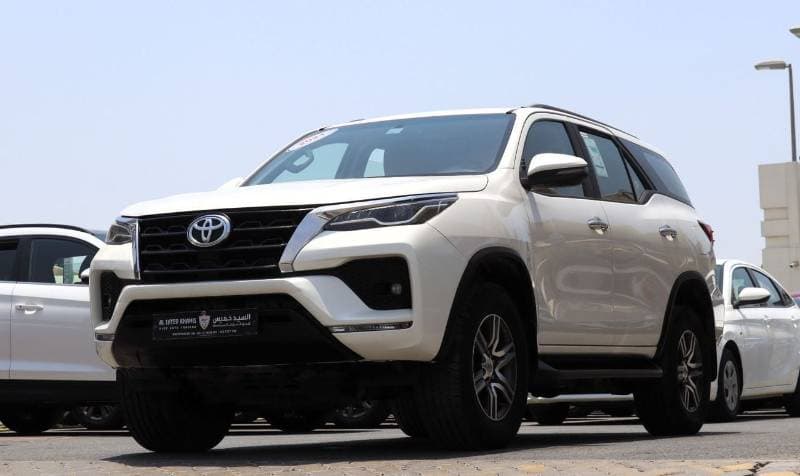 2021 Toyota Fortuner GXR thumbnail 2