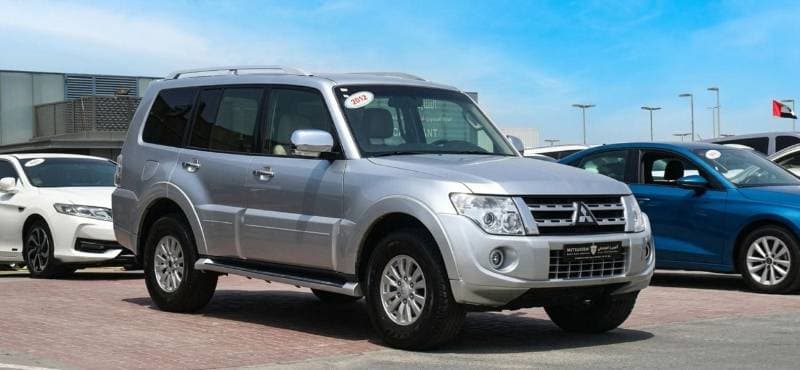 2012 Mitsubishi Pajero GLS MIDLINE thumbnail 2