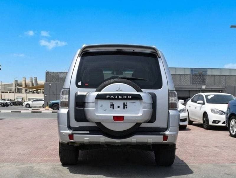 2012 Mitsubishi Pajero GLS MIDLINE thumbnail 5