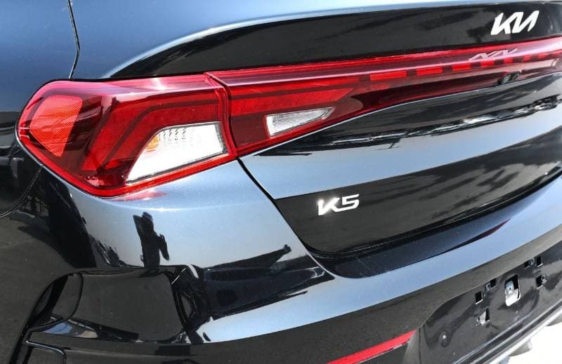2023 Kia K5 LX thumbnail 7