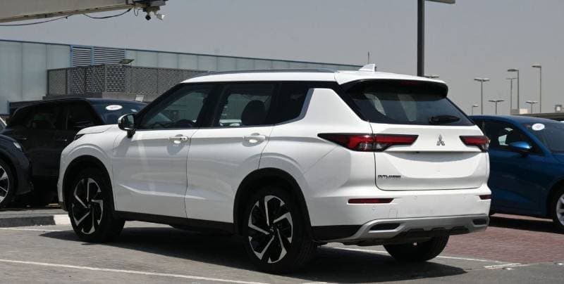 2023 Mitsubishi Outlander PREMIUM thumbnail 6