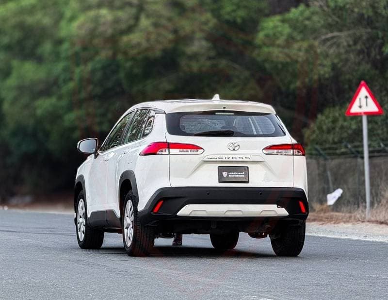 2023 Toyota Corolla Cross XL thumbnail 4