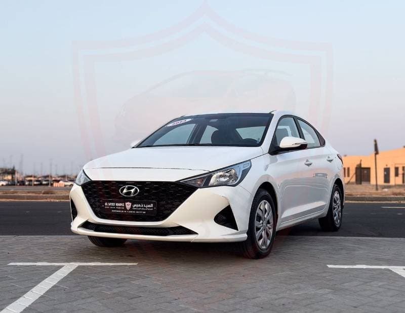 2023 Hyundai Accent GL MID thumbnail 3