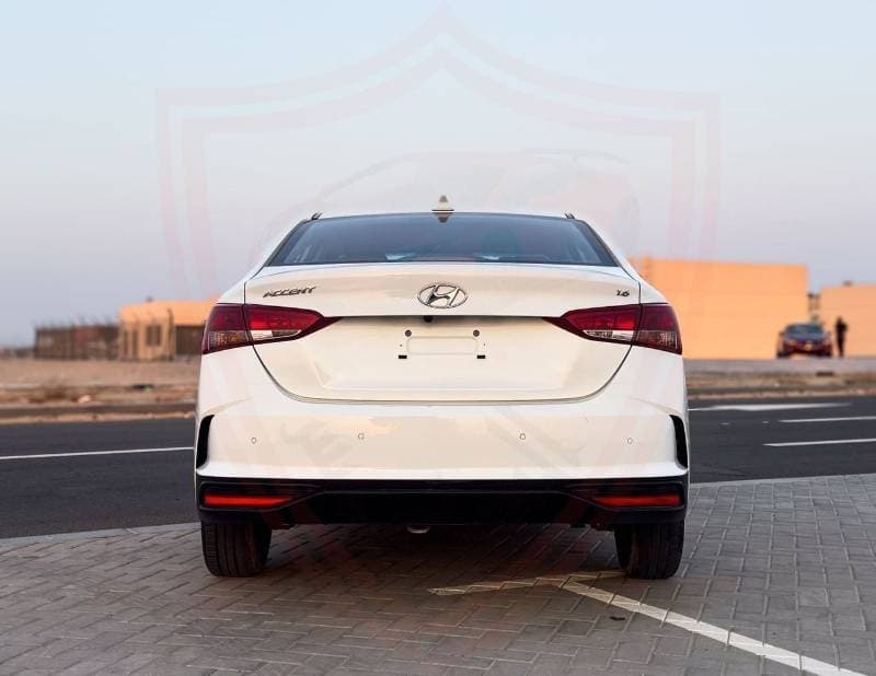 2023 Hyundai Accent GL MID thumbnail 5