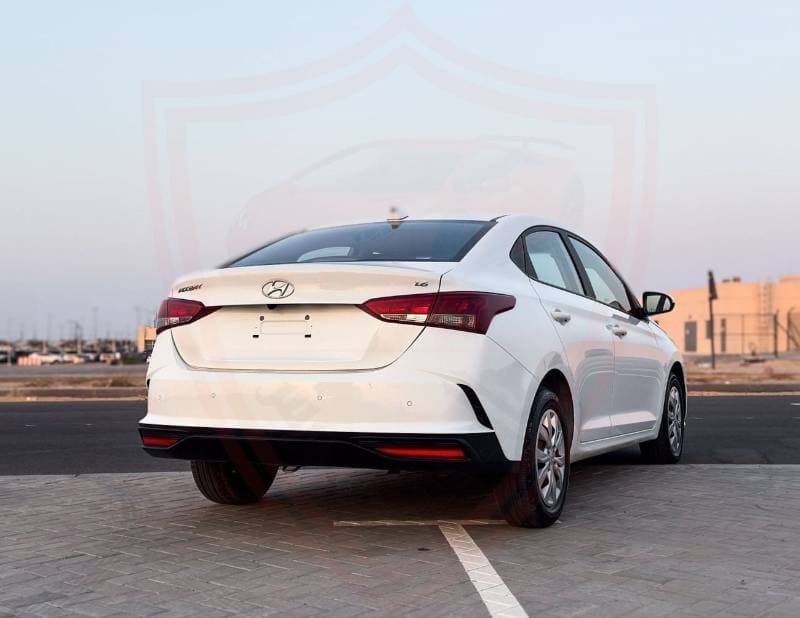 2023 Hyundai Accent GL MID thumbnail 6