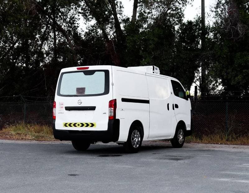 2021 Nissan Urvan STANDARD thumbnail 6