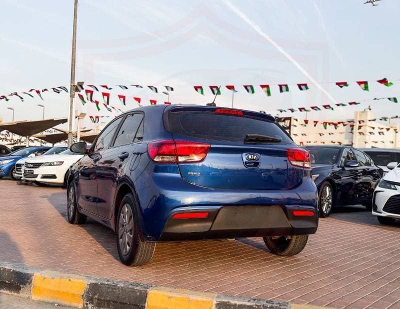 2020 Kia Rio LX thumbnail 3