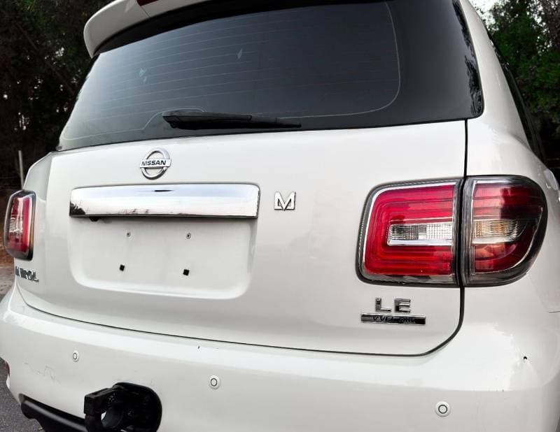 2017 Nissan Patrol LE T2 TITANIUM thumbnail 8