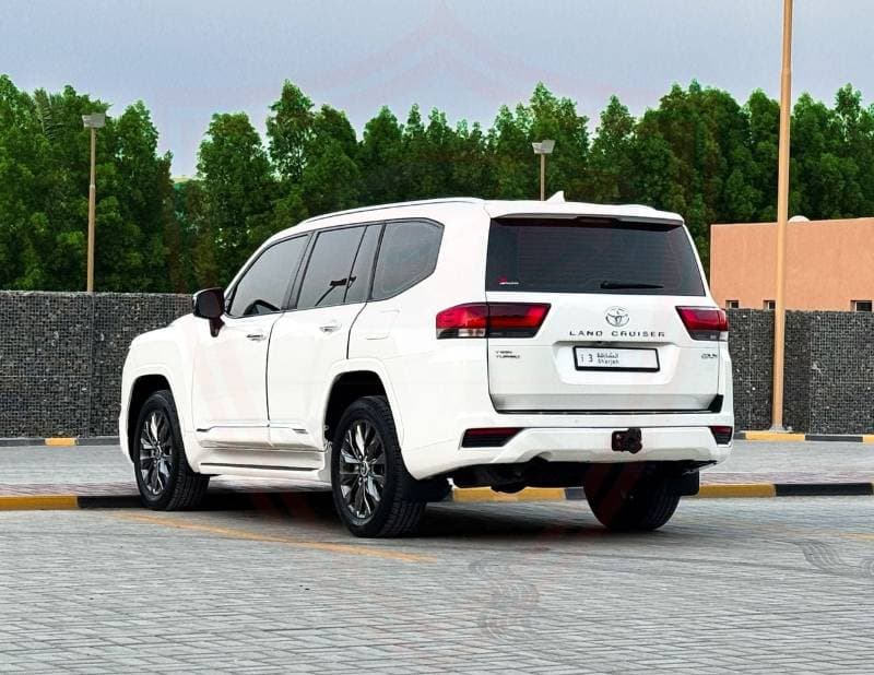 2022 Toyota Land Cruiser GXR thumbnail 5