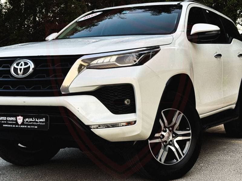 2023 Toyota Fortuner GXR thumbnail 4