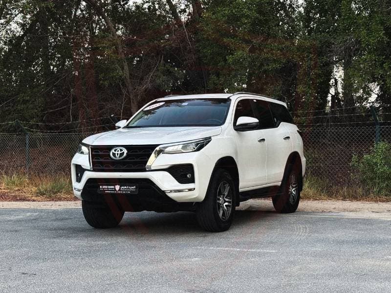 2023 Toyota Fortuner GXR thumbnail 3