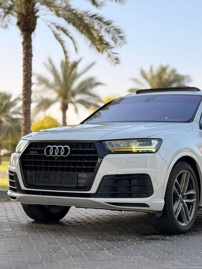2017 Audi Q7 45 TFSI thumbnail 4
