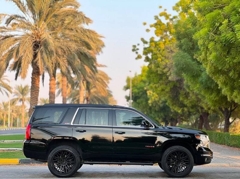 2017 Chevrolet Tahoe Z71 thumbnail 6