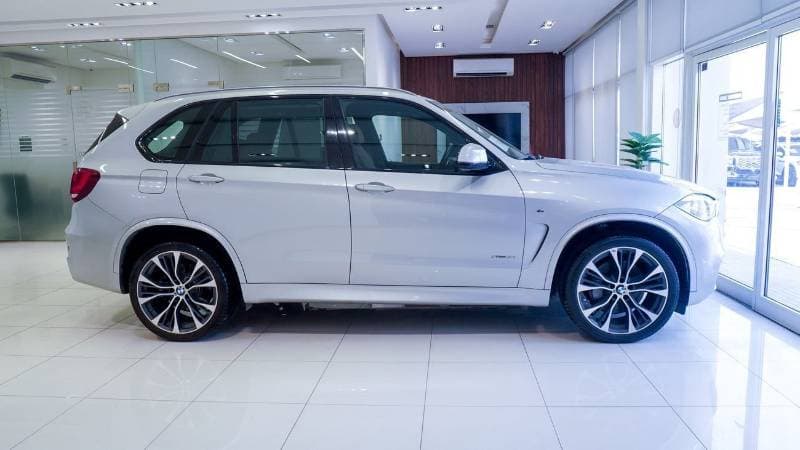 2018 BMW X5 50i M SPORT thumbnail 4