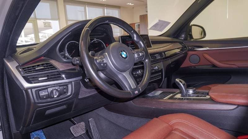 2018 BMW X5 50i M SPORT thumbnail 5