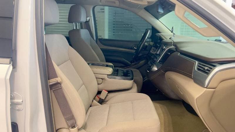 2019 Chevrolet Suburban LS thumbnail 8