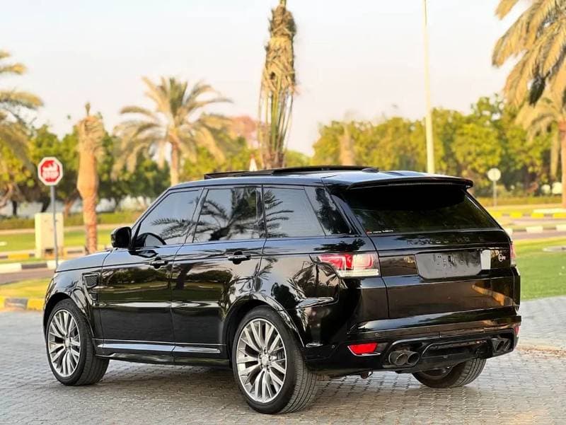 2016 Land Rover Range Rover Sport SVR thumbnail 4