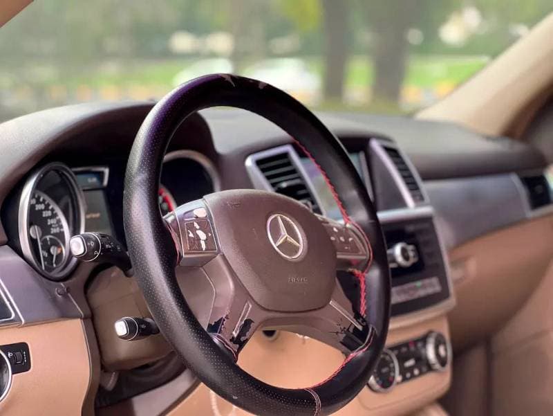 2015 Mercedes Benz ML400 STANDARD thumbnail 8