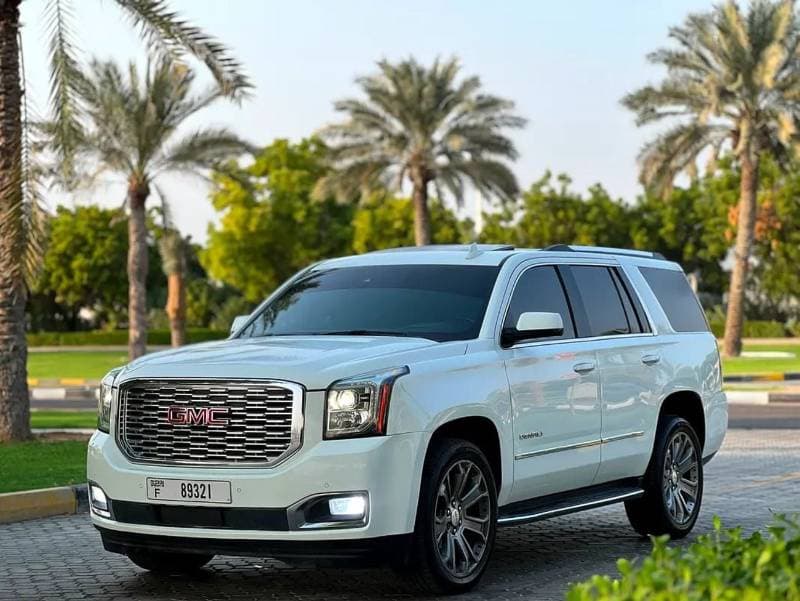 2017 GMC Yukon DENALI thumbnail 2