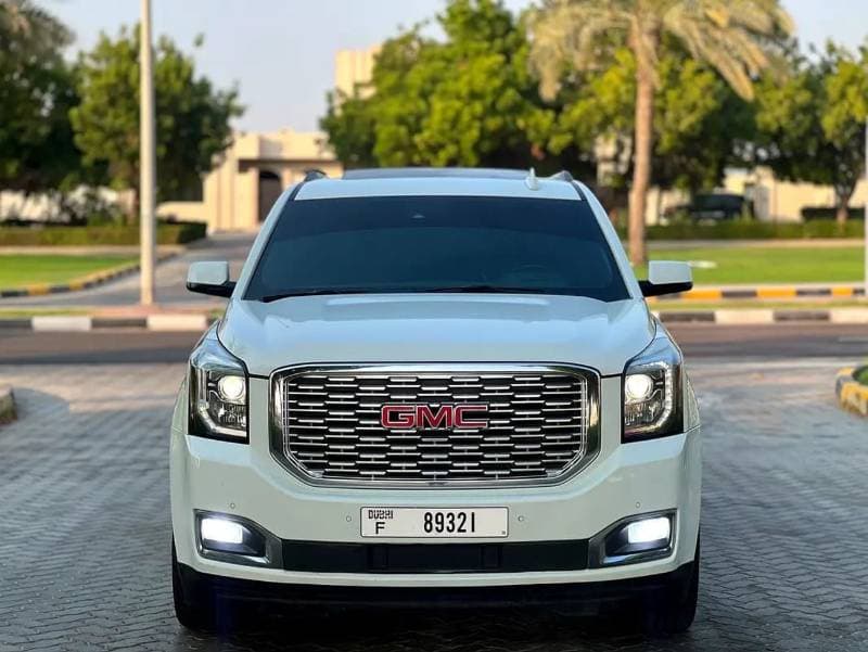 2017 GMC Yukon DENALI