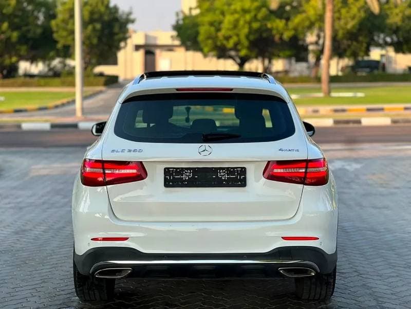 2018 Mercedes Benz GLC250 thumbnail 5