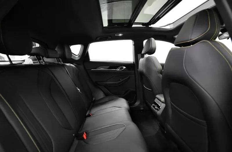 2025 Geely Coolray GF thumbnail 8