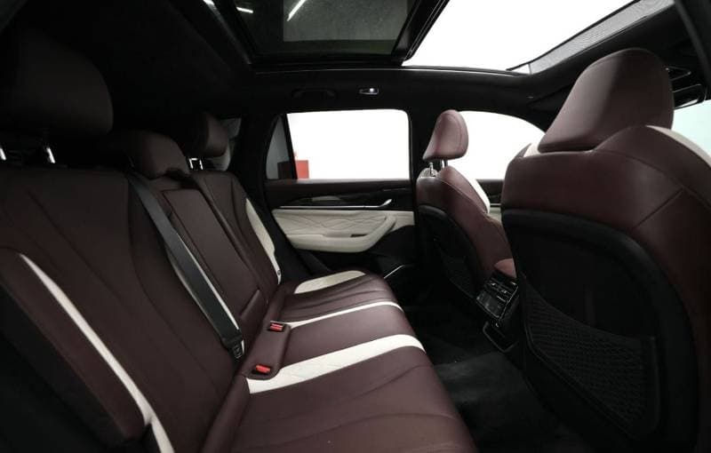 2024 Geely Monjaro thumbnail 8