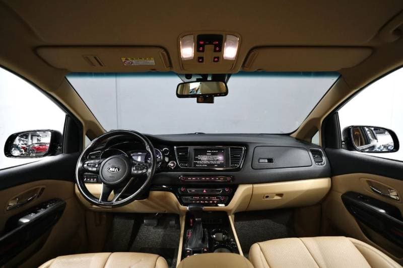 2019 Kia Carnival LX thumbnail 7