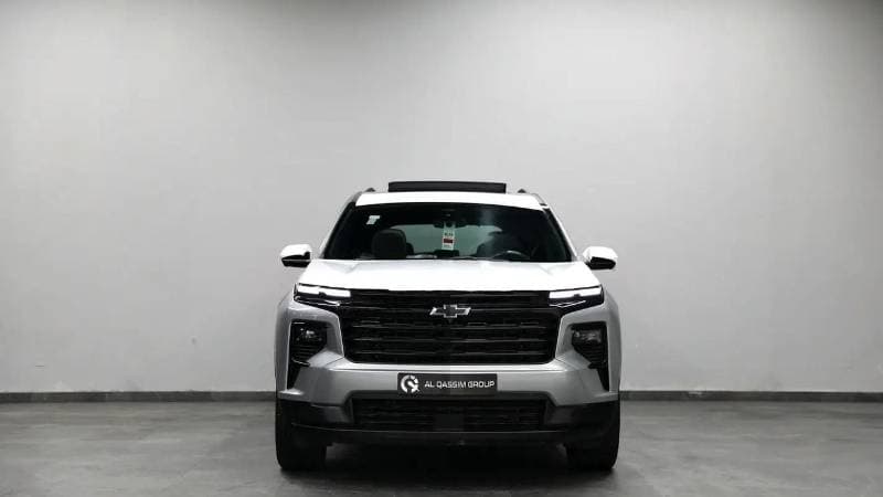 2024 Chevrolet Traverse LT thumbnail 2