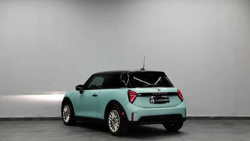 2025 Mini Cooper S STANDARD thumbnail 4