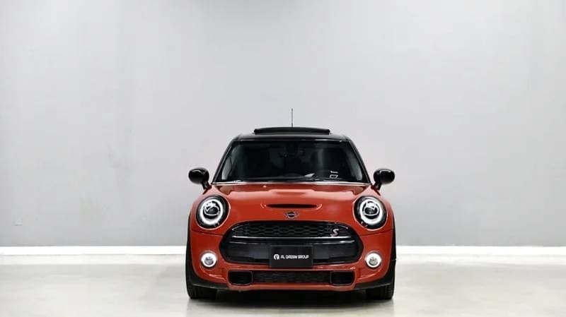 2021 Mini Cooper STANDARD thumbnail 2