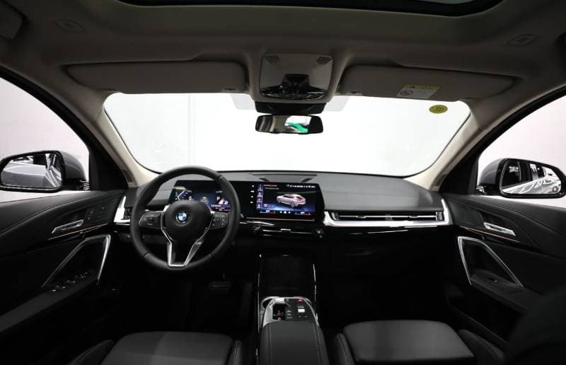 2026 BMW X2 SDRIVE25I M SPORT thumbnail 7