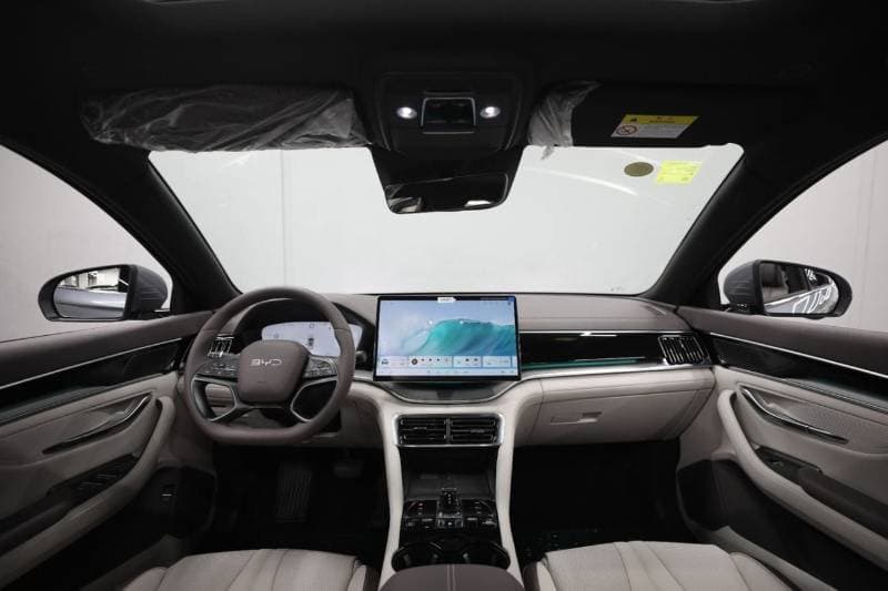 2025 BYD Song Plus FWD thumbnail 7