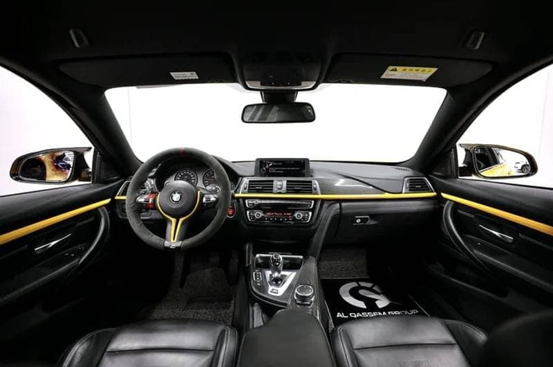 2020 BMW M4 CS thumbnail 8