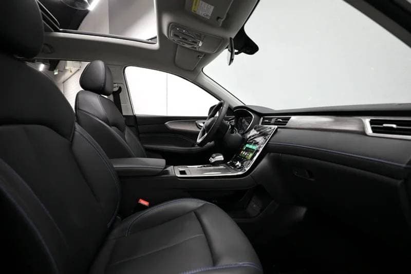 2023 Roewe RX5 thumbnail 7