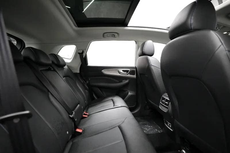 2023 Roewe RX5 thumbnail 8