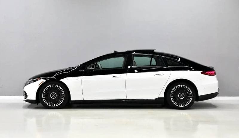 2022 Mercedes Benz EQS 350 thumbnail 4