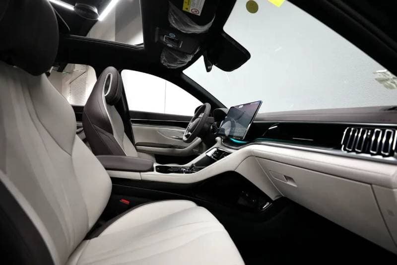 2025 BYD Song Plus FWD thumbnail 7