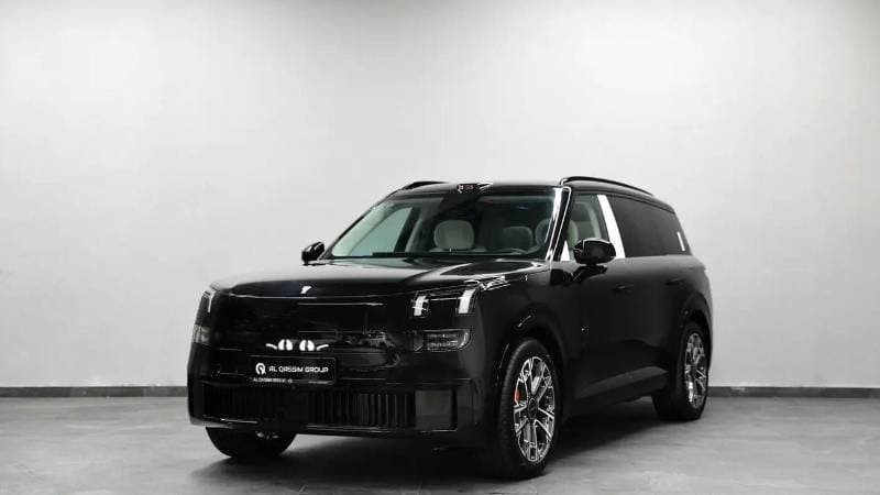 2025 Lynk & Co 900 FLAGSHIP thumbnail 3