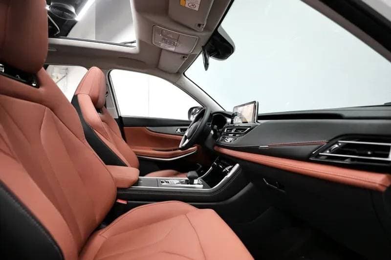 2025 Changan CS75 thumbnail 7