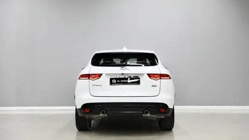 2019 Jaguar F PACE PRESTIGE thumbnail 5