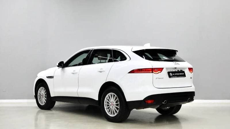 2019 Jaguar F PACE PRESTIGE thumbnail 4